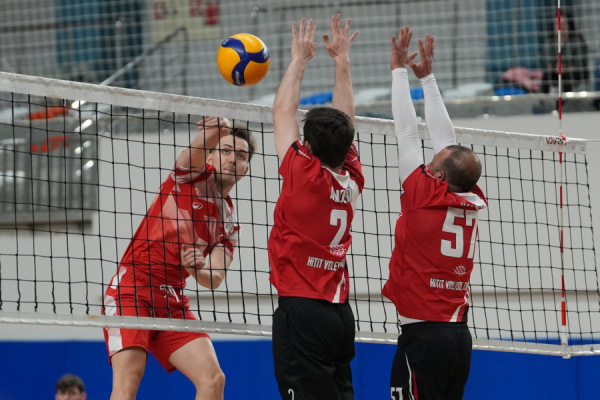 senCard Business Volley Cup'ta Çeyrek Final Maçları Canlı Yayında !