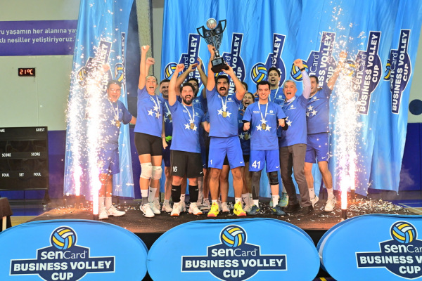 senCard Business Volley Cup İstanbul'da Şampiyon Milli Reasürans Oldu !